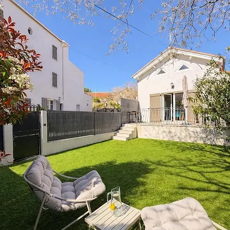 Apartment Pied-a-terre Ideal A Avec Jardin Et Parking *