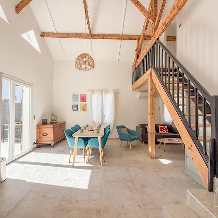 Pied-a-terre Ideal A Avec Jardin Et Parking Bandol