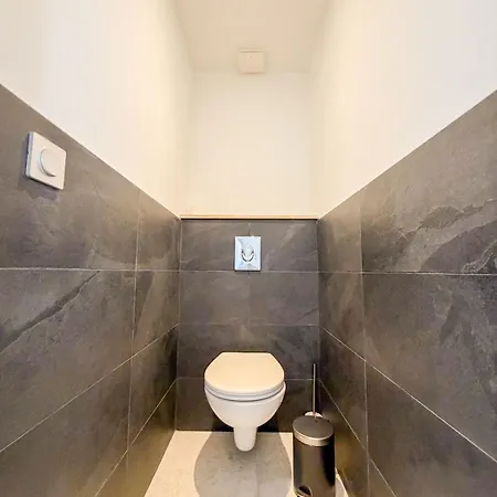 Pied-a-terre Ideal A Avec Jardin Et Parking * Bandol